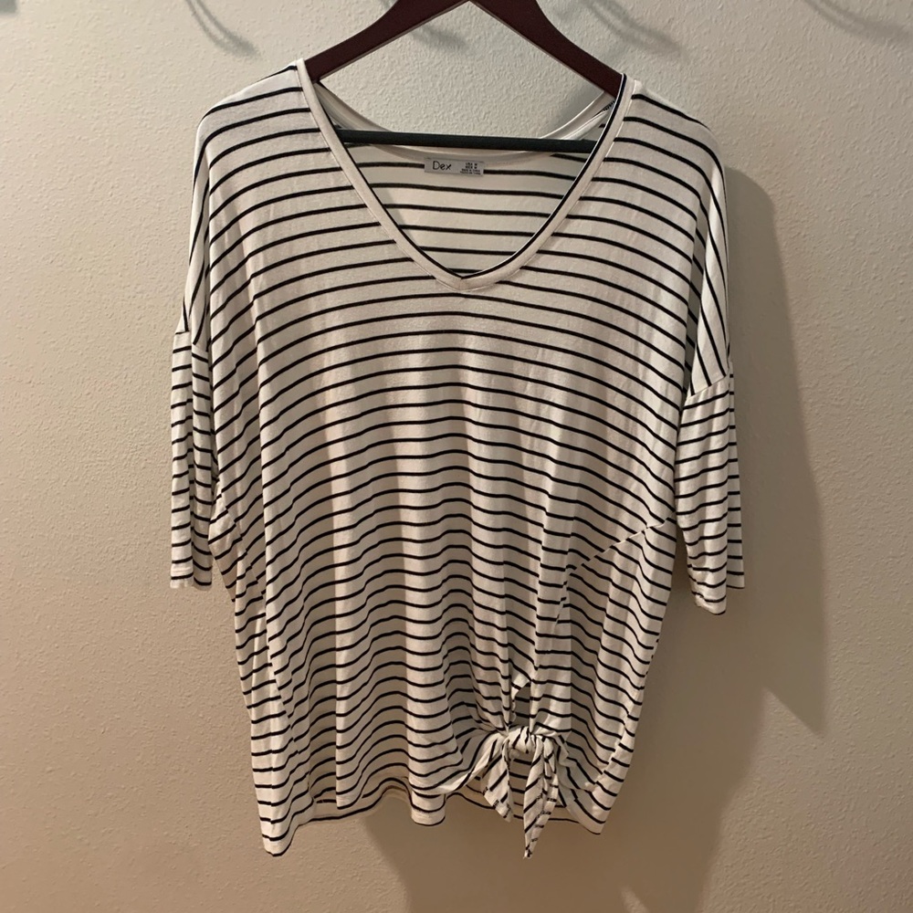 Dex Black & White Striped V-Neck Tie-Front Short Sleeve Top